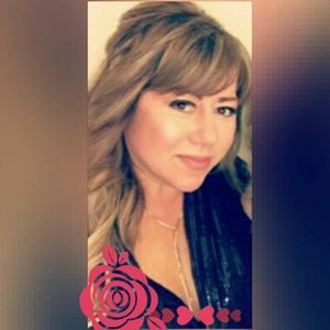 Meet your Posher, Blanca flor